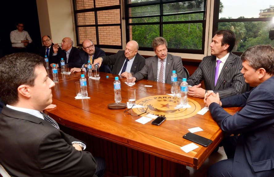 Proponen programas para renovar la flota automotriz