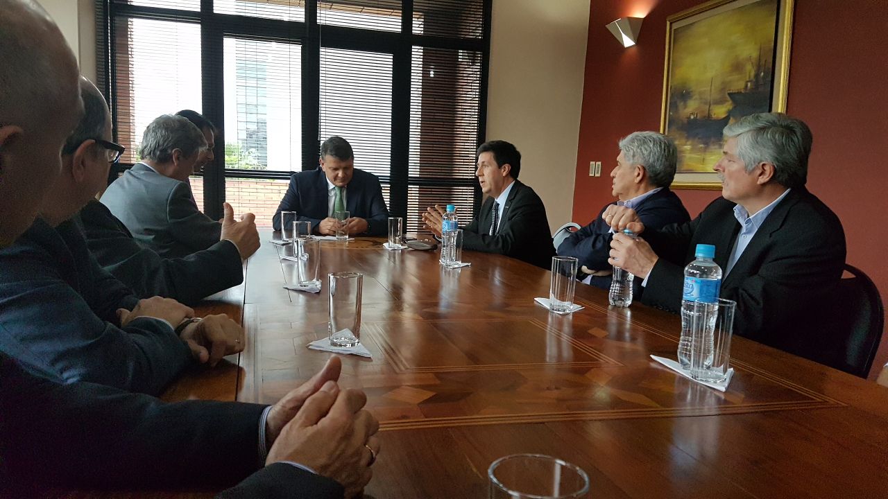 Aladda visita el país con intención de concretar convenio automotriz bilateral Paraguay-Brasil